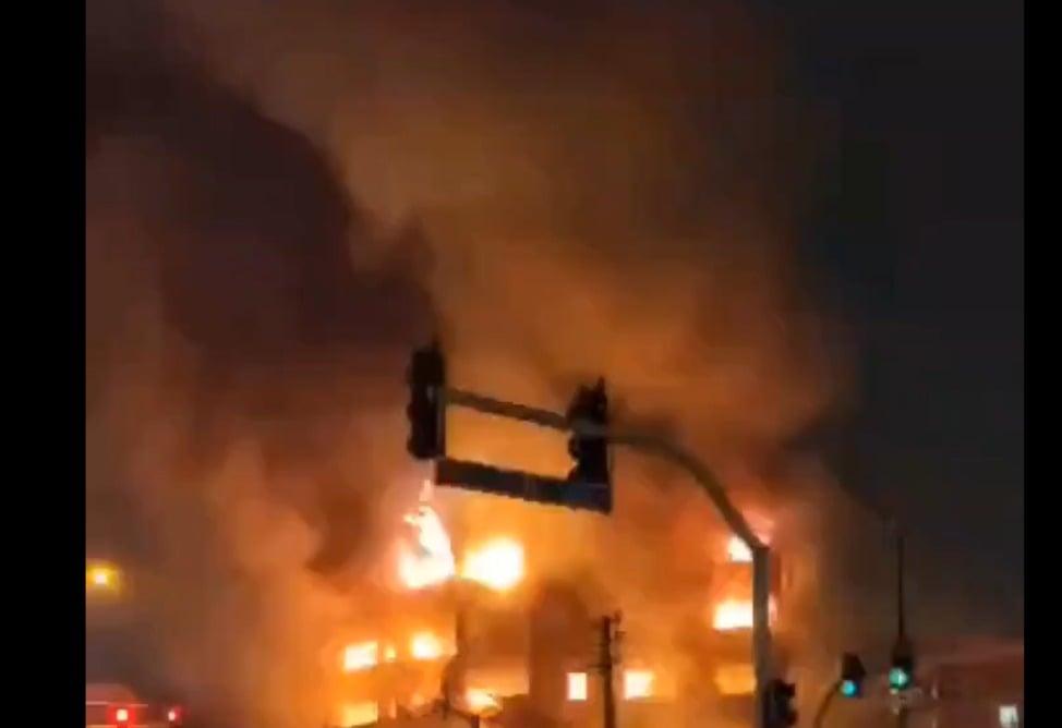 Протесты в Иране: горящие мечети, жертвы, угрозы Трампа и хронология беспорядков (ВИДЕО)