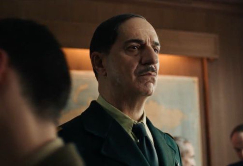 Актер с армянскими корнями сыграет Шарля Де Голля в новом фильме (ВИДЕО)