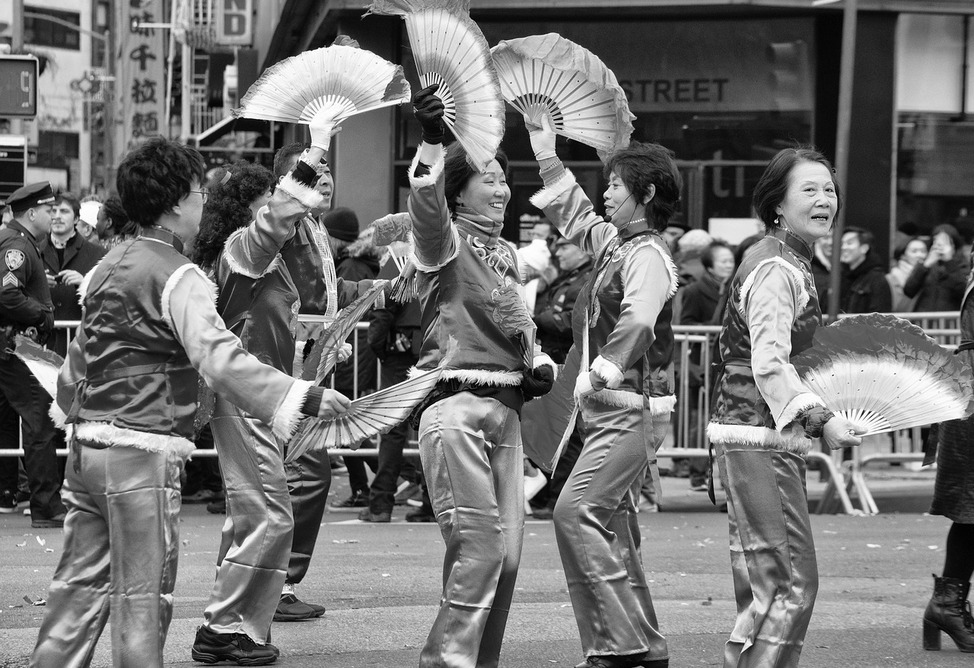  Китаянка 10 лет ежедневно возила на танцы дочь, находящуюся в коме, и та очнулась 