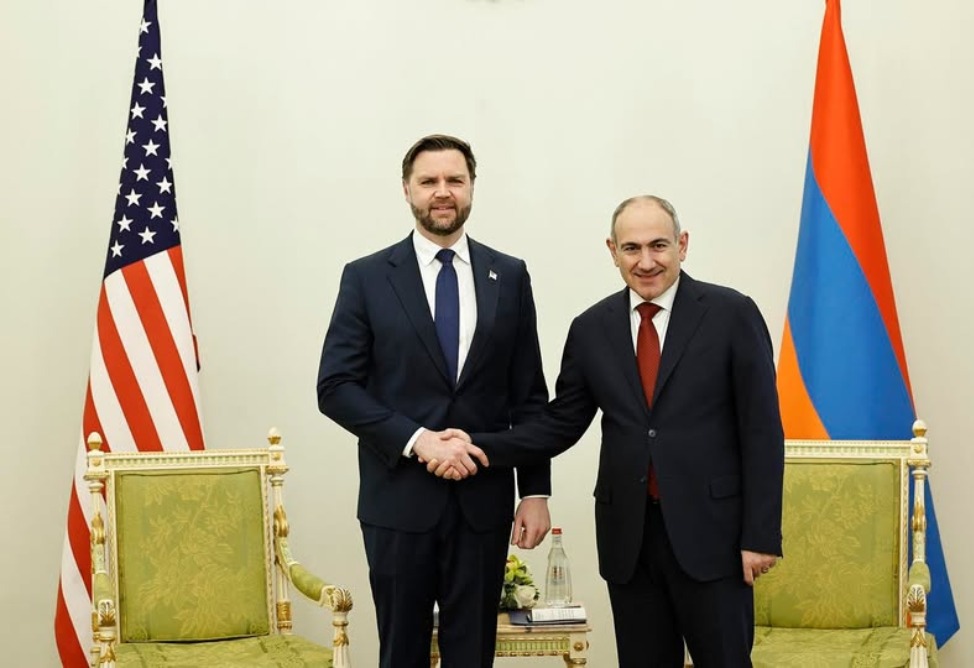 В резиденции президента Армении проходит встреча Пашиняна с вице-президентом США (ФОТО) 