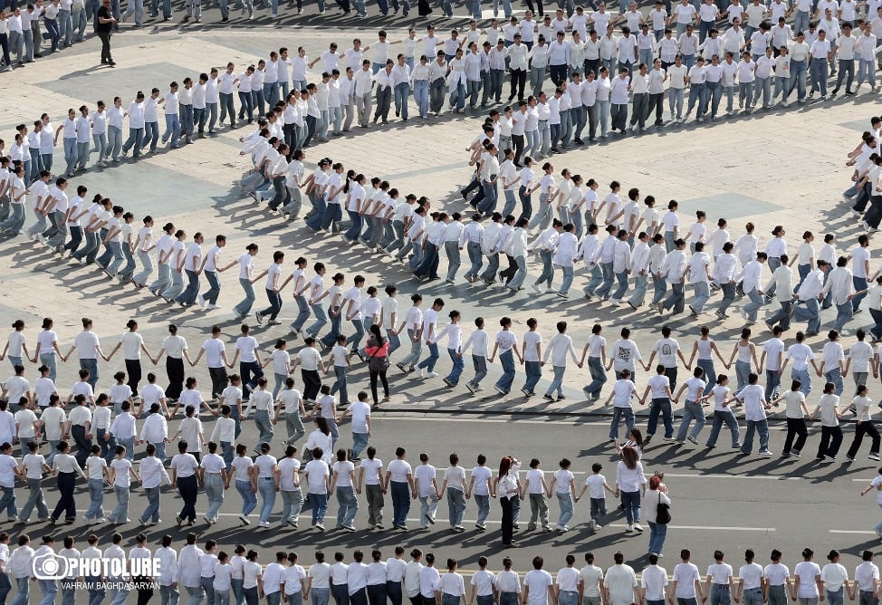 Ереван отмечает Международный день танца-1