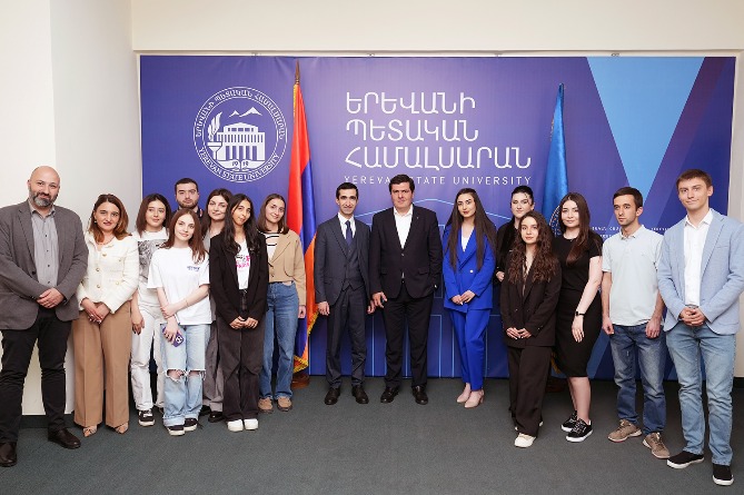 Ուսանողների օրը՝ Բիբլոս Բանկ Արմենիայի կրթաթոշակ ստացած ուսանողների հետ (ՖՈՏՈ, ՎԻԴԵՈ) Ուսանողների օրը՝ Բիբլոս Բանկ Արմենիայի կրթաթոշակ ստացած ուսանողների հետ (ՖՈՏՈ, ՎԻԴԵՈ)