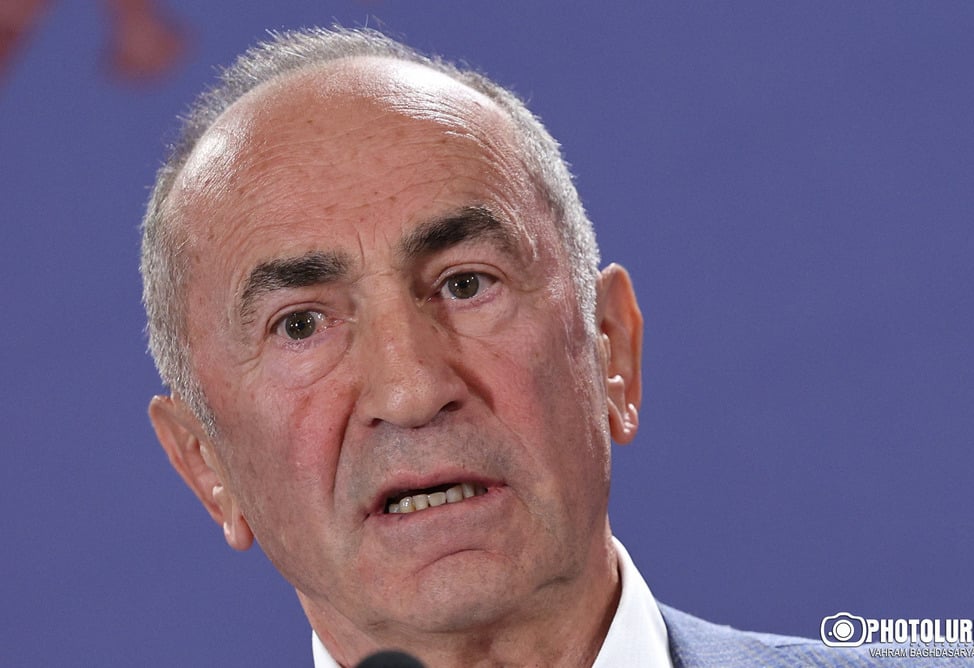 С Роберта Кочаряна и троих других фигурантов "Дела 1 марта" хотят взыскать почти $1,8 млн.