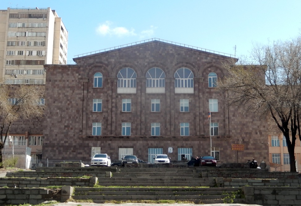 Ջոն Կիրակոսյանի անվան դպրոցի տնօրենի ԺՊ–ն նշանակվել է առանց կոլեկտիվի համաձայնության Ջոն Կիրակոսյանի անվան դպրոցի տնօրենի ԺՊ–ն նշանակվել է առանց կոլեկտիվի համաձայնության
