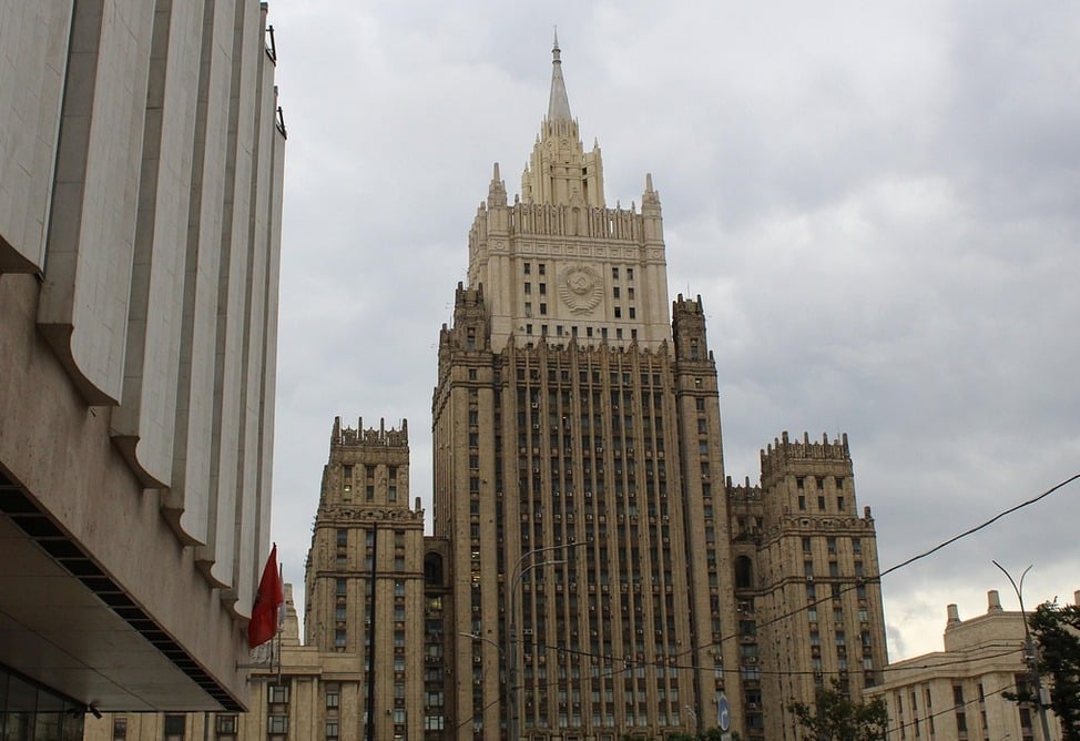 Россия предложила Армении и Азербайджану площадку для подписания мирного договора Россия предложила Армении и Азербайджану площадку для подписания мирного договора