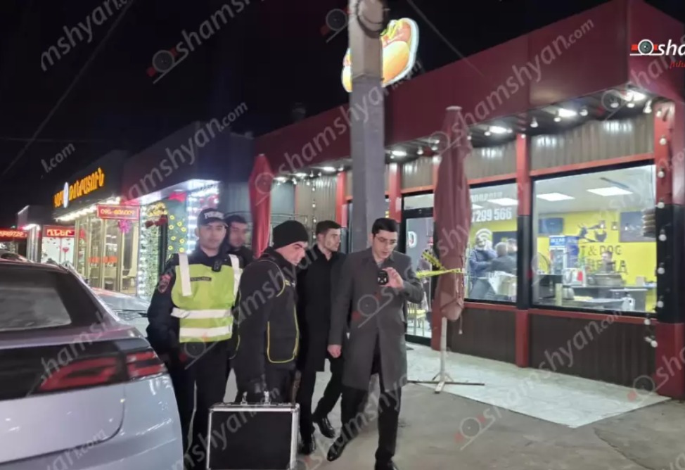 Կրակոց՝ Զովունիում․ Hongqi մեքենայի վարորդը բախվել է Nissan–ին, դուրս եկել մեքենայից, կրակել վիրավորի ուղղությամբ ու դիմել փախուստի