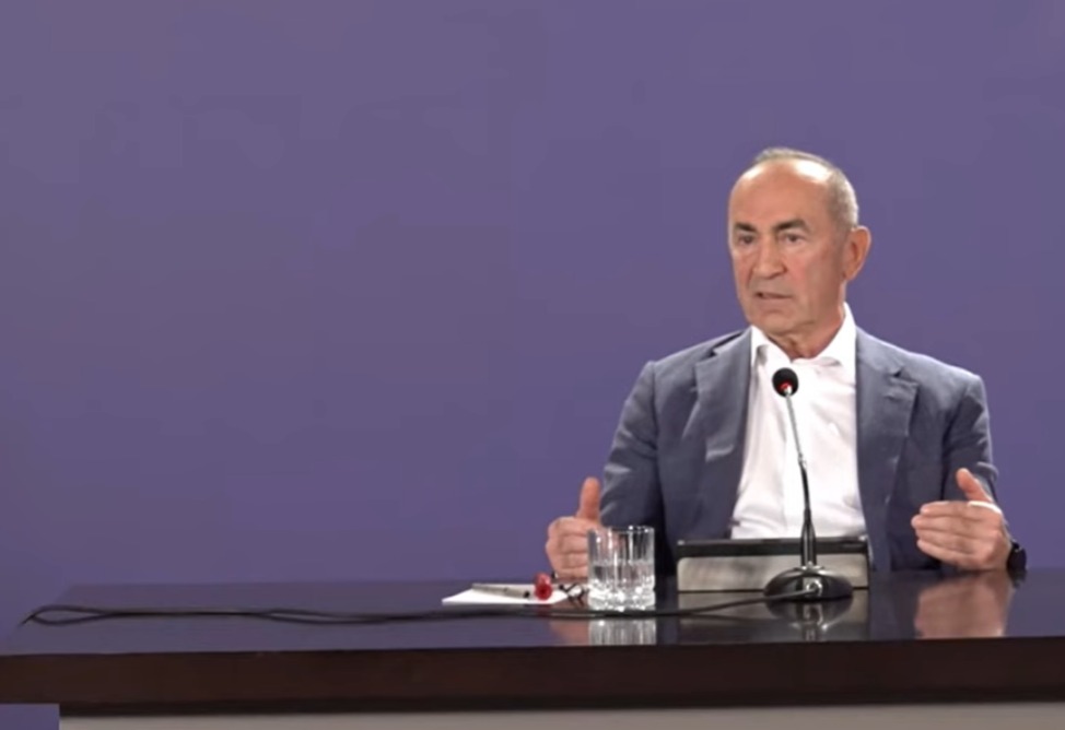 Բարեբախտաբար, աղջիկ չի ծնվել, ազգային խայտառակություն կլիներ. Ռոբերտ Քոչարյանը՝ Փաշինյանի մասին