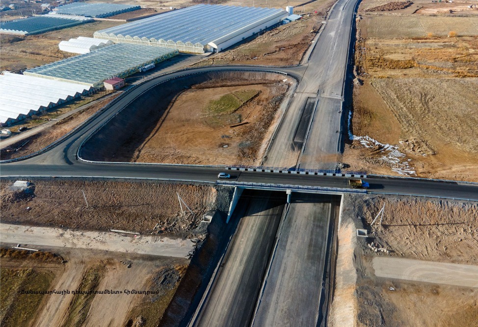 Ոսկեվազ և Ագարակ բնակավայրերը միմյանց կապող 36 մետր երկարությամբ կամուրջ է կառուցվել
