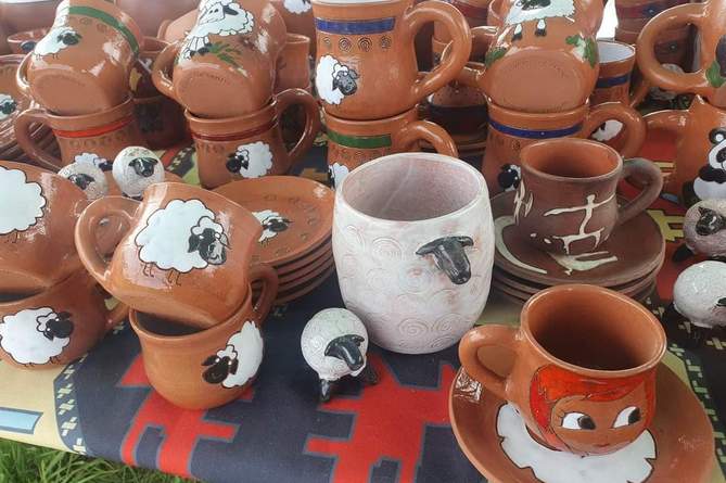 чашки глиняные фестиваль стрижки овец 2023 (1).jpg