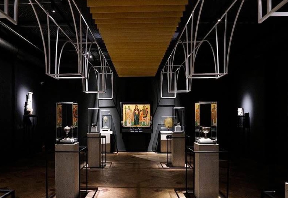 выставка Лувра в Ереване