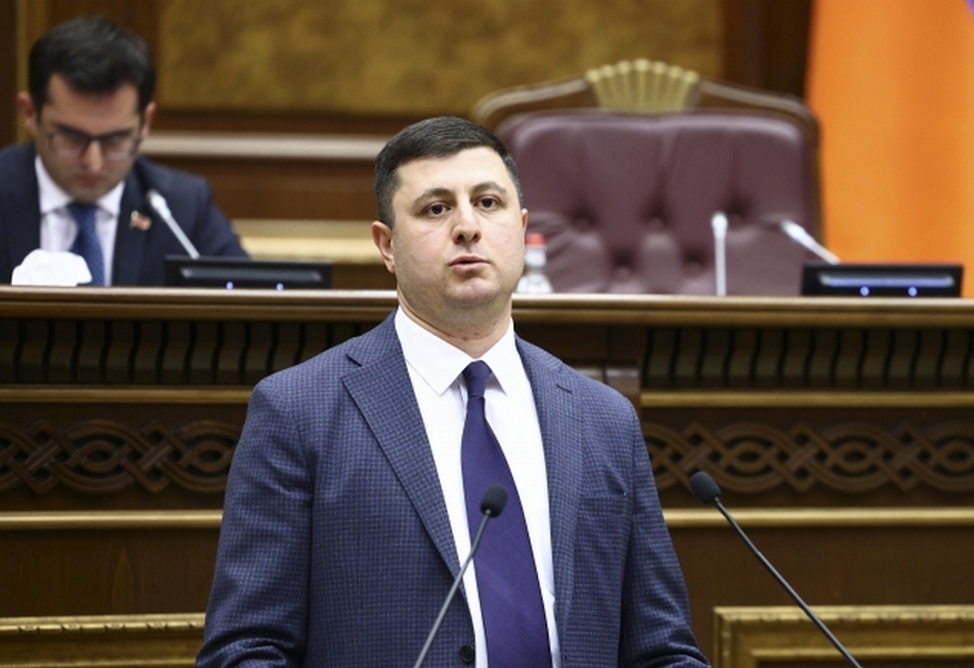 Оппозиционный депутат назвал "пораженческую политику властей Армении" причиной отказа Баку от подписания мирного договора Оппозиционный депутат назвал "пораженческую политику властей Армении" причиной отказа Баку от подписания мирного договора