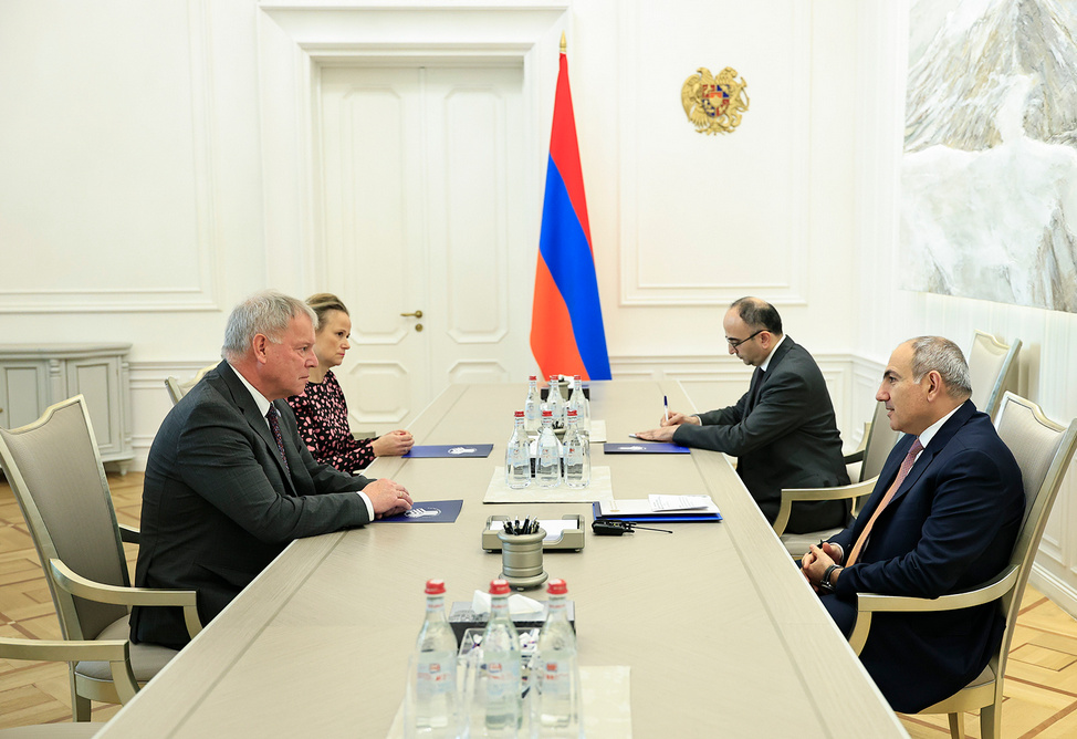 Пашинян принял главу миссии ЕС в Армении, завершающего работу в стране