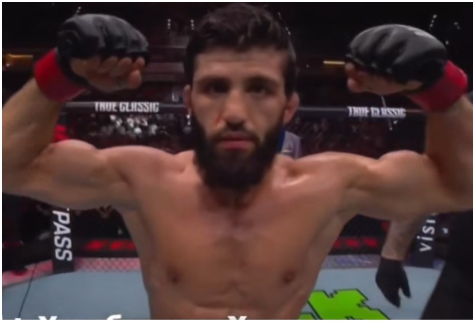 Խառը մարտարվեստի մարտիկ Արման Ծառուկյանը հաղթեց Նոր Զելանդիայի ներկայացուցչին (ՖՈՏՈ, ՎԻԴԵՈ)