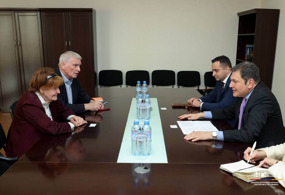 Баронесса Кокс прибыла в Ереван для участия в перезапуске Реабилитационного центра ее имени Баронесса Кокс прибыла в Ереван для участия в перезапуске Реабилитационного центра ее имени