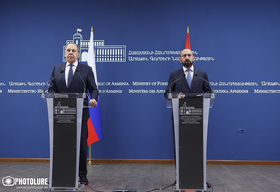 Ереван и Москва обсудили вопросы миграции и СМИ 
