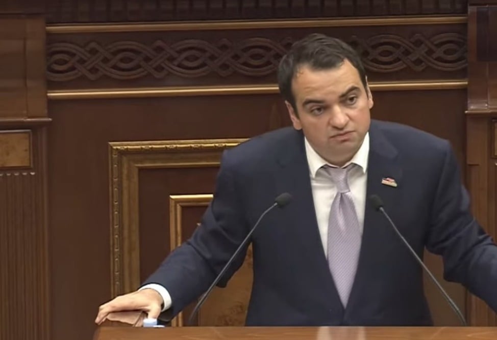 «Ուժեղ Հայաստան» խմբակցությունը դեմ է քվեարկելու Ռուբինյանի թեկնածությանը ԱԺ նախագահի պաշտոնում 
