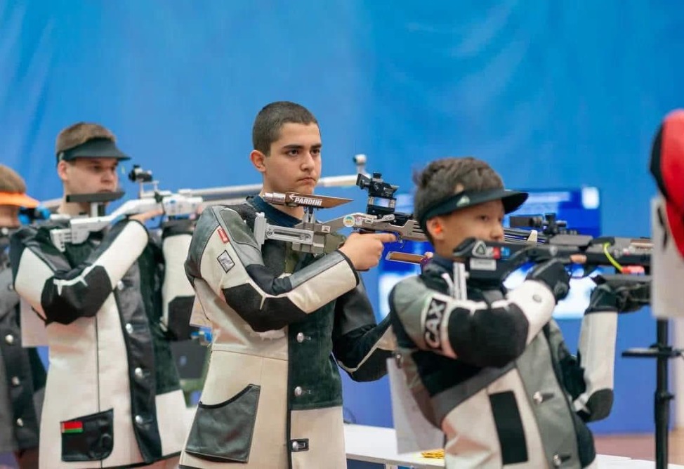 Стрелок из Армении Давид Хачатрян завоевал "золото" на ЧЕ в Болгарии