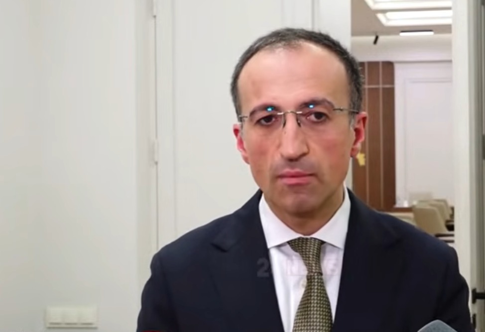 Ունենք երրորդ երեխայի ծնելիության աճ. ԱՍՀ նախարարը՝ ծննդյան նպաստի մասին (ՎԻԴԵՈ) Ունենք երրորդ երեխայի ծնելիության աճ. ԱՍՀ նախարարը՝ ծննդյան նպաստի մասին (ՎԻԴԵՈ)