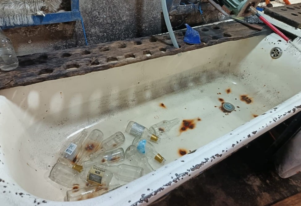 Լիմոնադի և շշալցված ջրերի արտադրամասի գործունեություն է կասեցվել (ՖՈՏՈ)