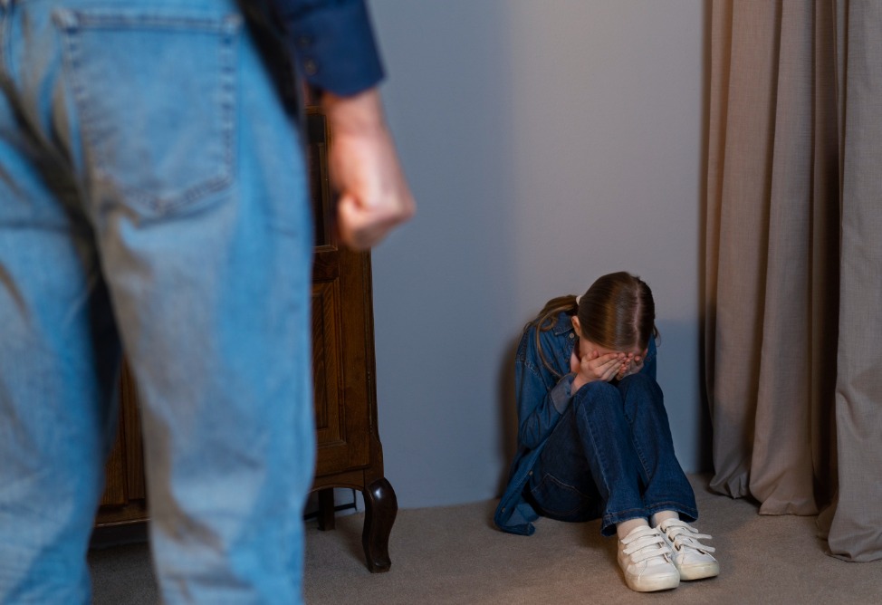 47-ամյա տղամարդը շանտաժի միջոցով հարկադրաբար սեքսուալ բնույթի գործողություններ է կատարել անչափահասի նկատմամբ