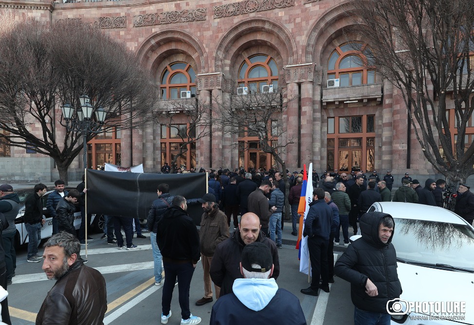 акция протеста Самвел Карапетян