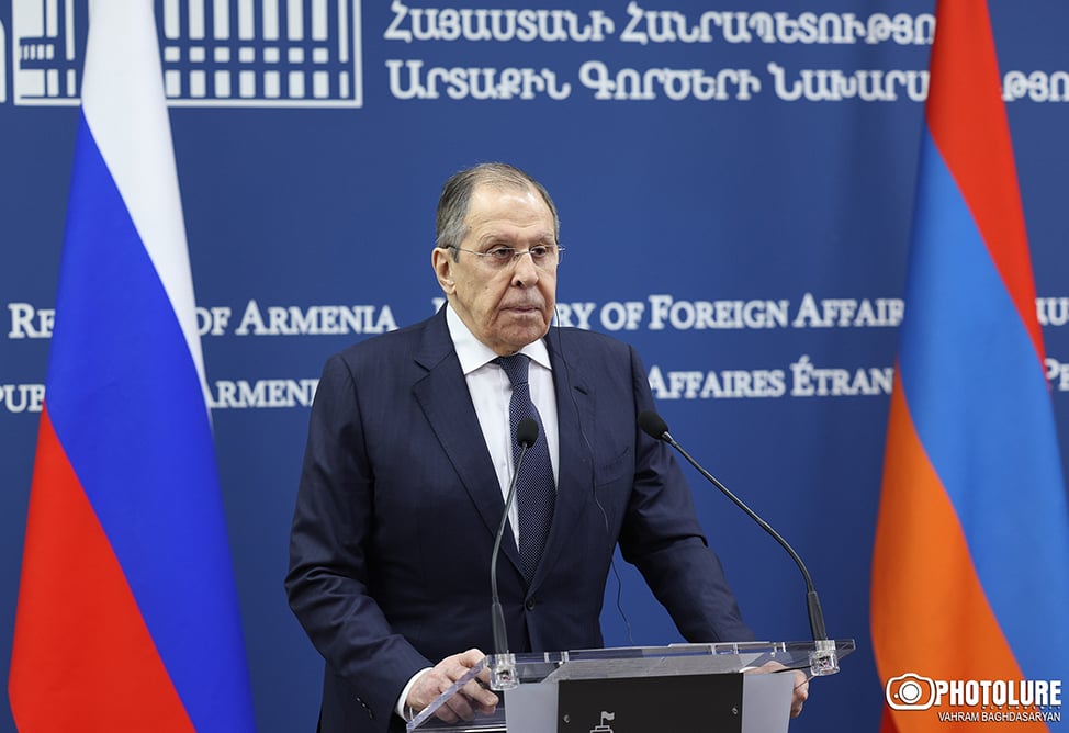 Глава МИД России подтвердил готовность Москвы содействовать подписанию мирного договора между Баку и Ереваном