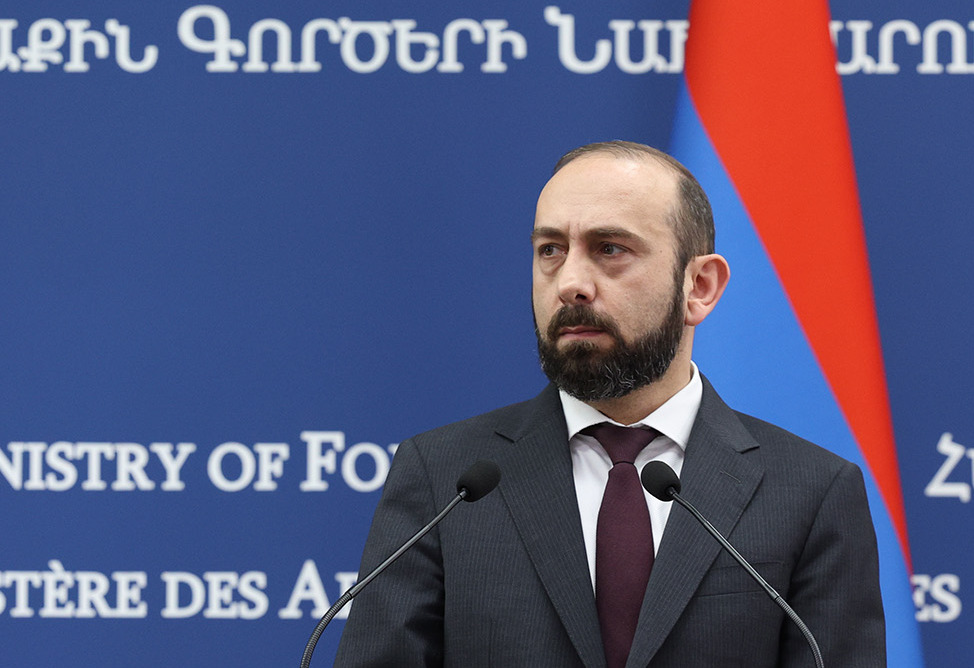 Армения готова начать консультации по месту и дате подписания мирного договора, Азербайджан выдвигает новые условия - Мирзоян Армения готова начать консультации по месту и дате подписания мирного договора, Азербайджан выдвигает новые условия - Мирзоян