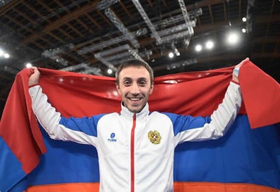 Артур Давтян стал двукратным чемпионом мира по спортивной гимнастике