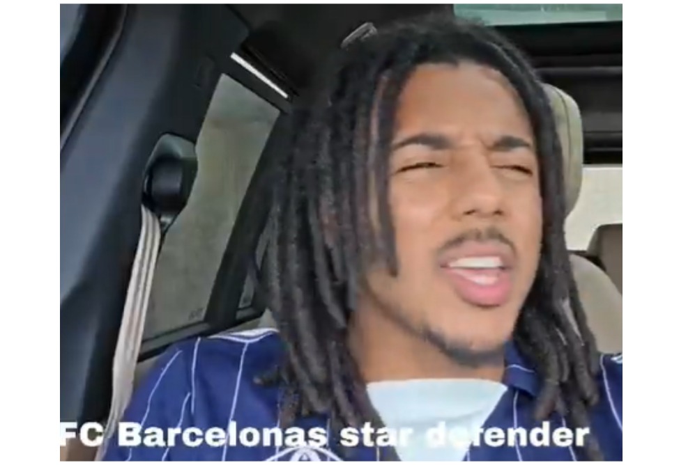 «Բարսելոնայի» պաշտպանը կատարում է Ազնավուրի «Comme ils disent» ստեղծագործությունը (ՎԻԴԵՈ)