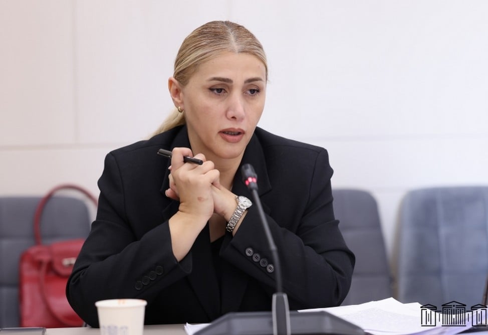 Оппозиционный депутат заявила о 40 политзаключенных в Армении 