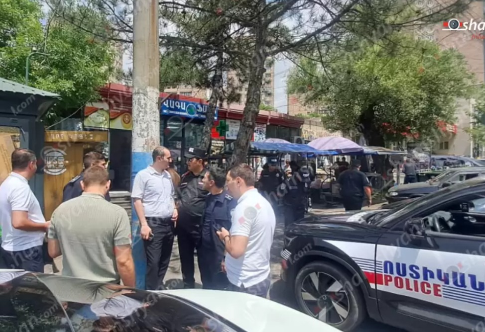 Стрельба в спальном районе Еревана: 76-летняя женщина получила огнестрельное ранение Стрельба в спальном районе Еревана: 76-летняя женщина получила огнестрельное ранение