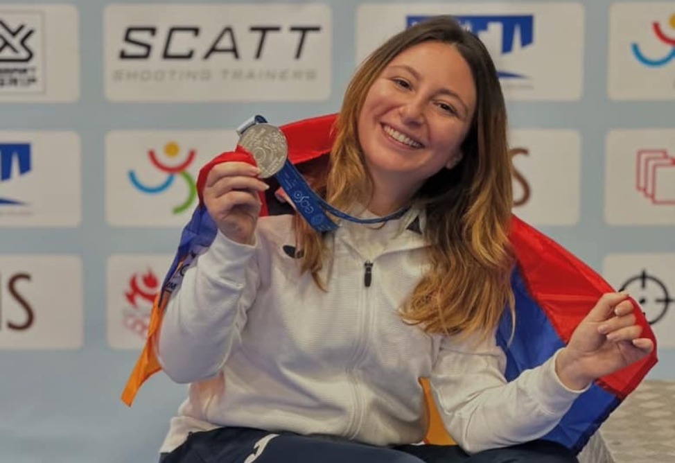 Эльмира Карапетян стала вице-чемпионом Европы по стрельбе Эльмира Карапетян стала вице-чемпионом Европы по стрельбе