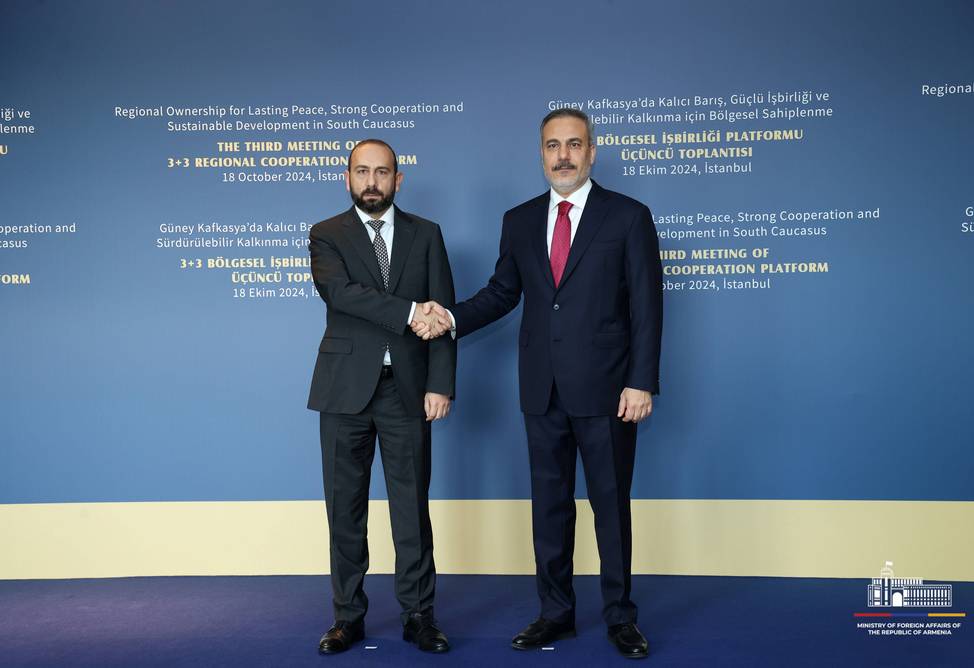  Главы МИД Армении и Турции выразили обеспокоенность обострением на Ближнем Востоке