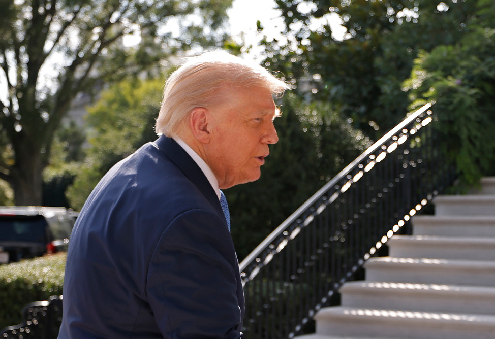 Трамп допустил введение пошлин против стран, не согласных с планами США по Гренландии 