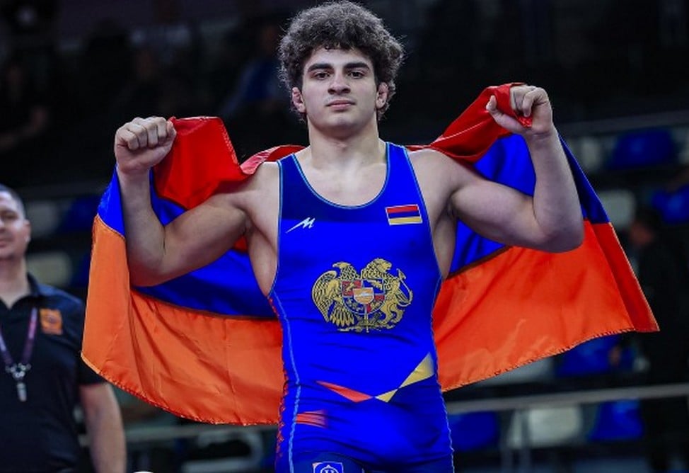 Армянские борцы греко-римского стиля завоевали 4 медали на ЧЕ до 17 лет в Болгарии (ВИДЕО) 