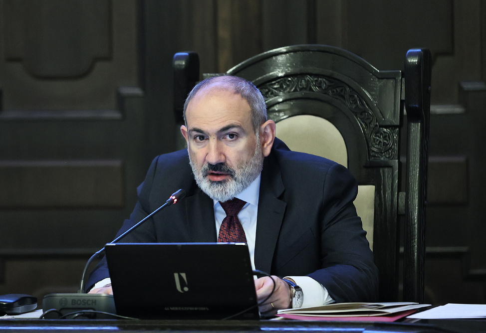 Պարզվում է, որ Հայաստանից մեկն արտագաղթել է իր սանրվածքի պատճառով, ականջին օղ կախելու պատճառով, խաշ կամ քաբաբ չսիրելու պատճառով․ Փաշինյան (ՎԻԴԵՈ)