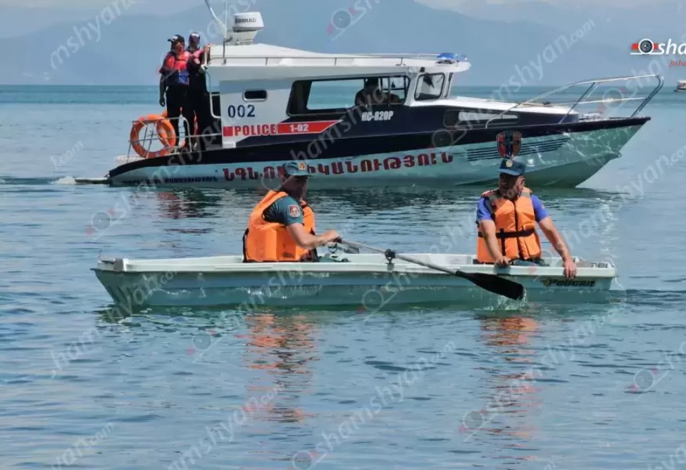 Առեղծվածային դեպք՝ ամուսինները նավարկել են Սևանա լճում և անհետացել Առեղծվածային դեպք՝ ամուսինները նավարկել են Սևանա լճում և անհետացել