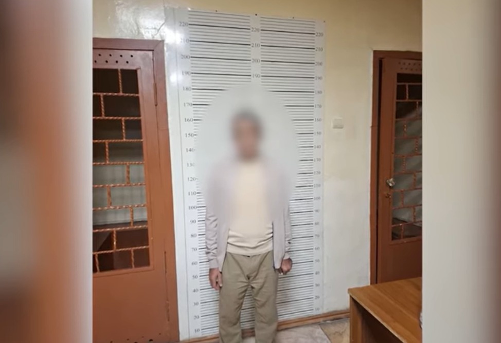 Վարորդական իրավունք չունեցող և ոչ սթափ վիճակում գտնվող 51–ամյա վարորդը պարեկներին առաջարկել է 10 հազ․ դրամ կաշառք, նրան ձերբակալել են (ՎԻԴԵՈ)