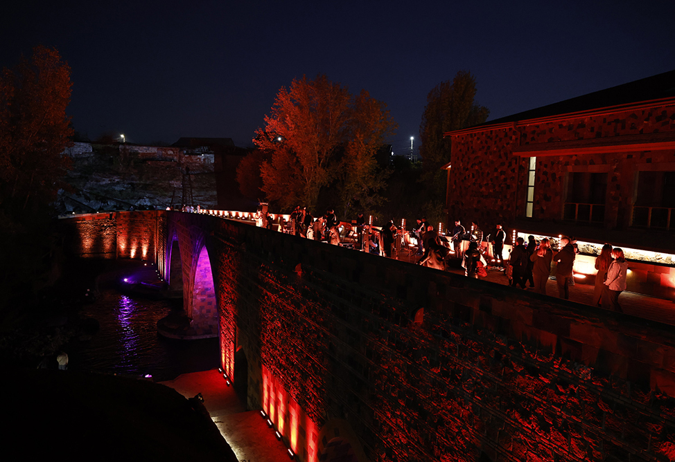 Красный мост Красный мост