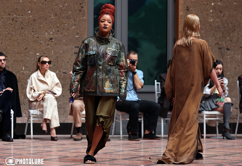 Образы, стиль и тренды подиумов Yerevan Fashion Week 2025-2