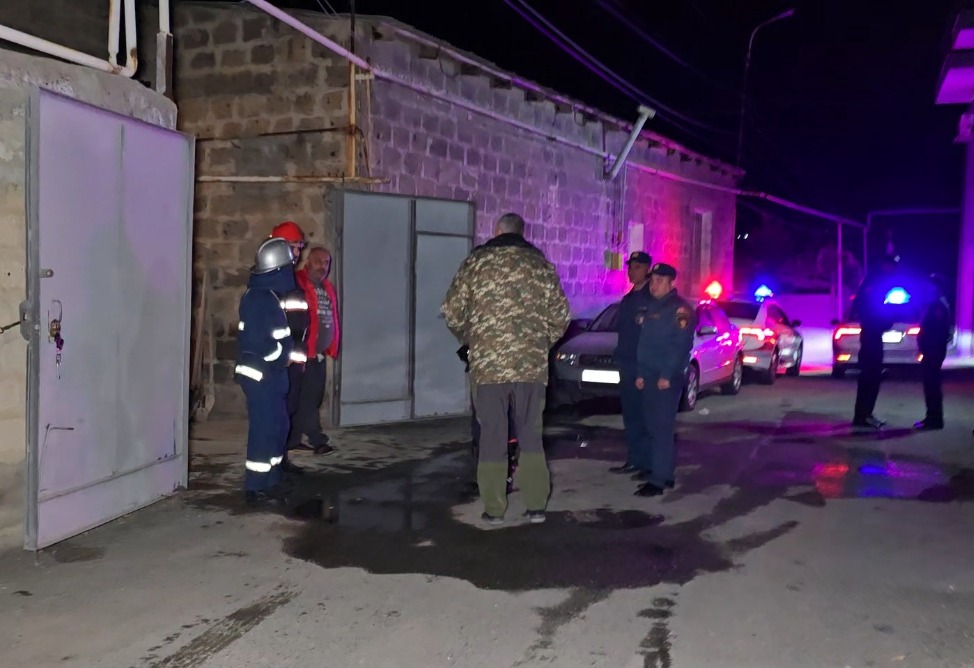 Երևանի Կենտրոնի տներից մեկում պայթյուն է եղել. հայտնաբերվել է տղամարդու մոխրացած դի Երևանի Կենտրոնի տներից մեկում պայթյուն է եղել. հայտնաբերվել է տղամարդու մոխրացած դի