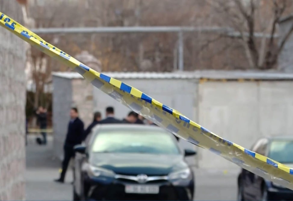 Ոստիկանները պարզել են այսօր Աջափնյակում տեղի ունեցած միջադեպի մասնակից անձանց շրջանակը (ՎԻԴԵՈ) Ոստիկանները պարզել են այսօր Աջափնյակում տեղի ունեցած միջադեպի մասնակից անձանց շրջանակը (ՎԻԴԵՈ)