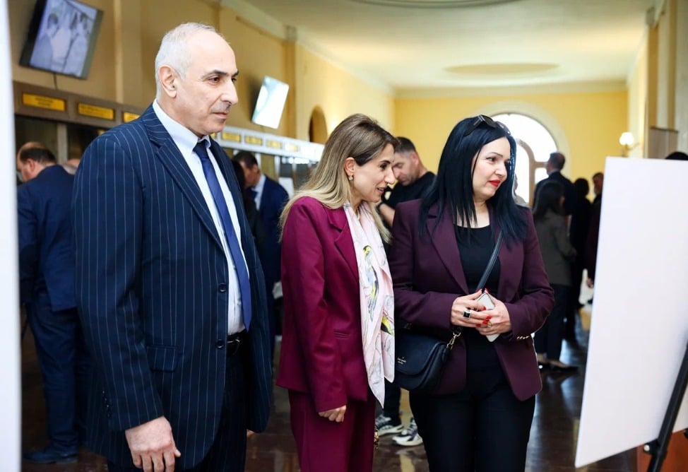 Бурназян, выставка