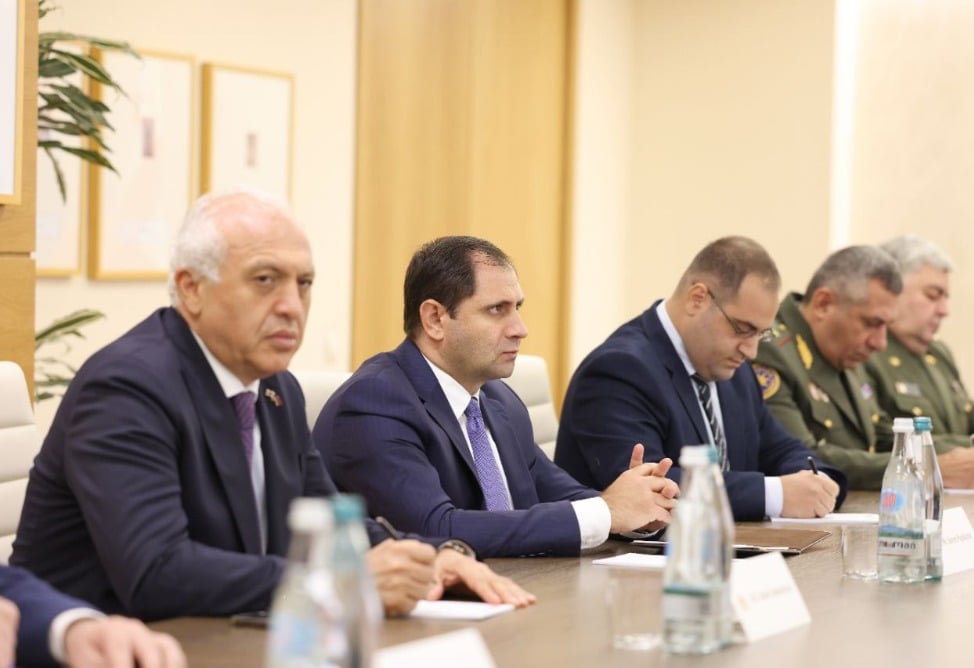 Պապիկյանը վրացի գործընկերոջ հետ քննարկել է տարածաշրջանային անվտանգությանն առնչվող հարցեր Պապիկյանը վրացի գործընկերոջ հետ քննարկել է տարածաշրջանային անվտանգությանն առնչվող հարցեր