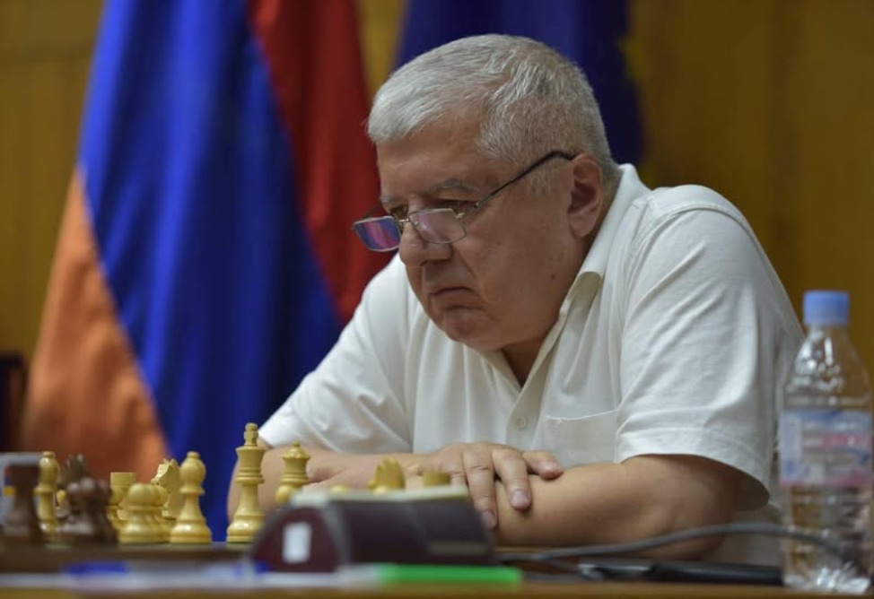 Գրոսմայստեր Ռաֆայել Վահանյանը դարձել է «Aeroflot Open Legends» վետերան շախմատիստների մրցաշարի հաղթող
