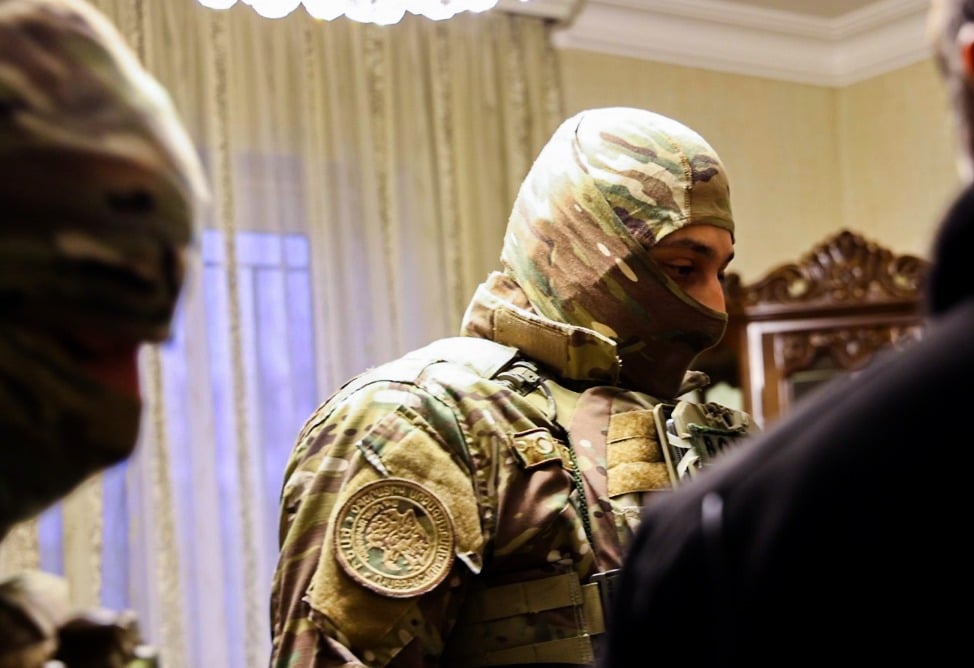 преступники