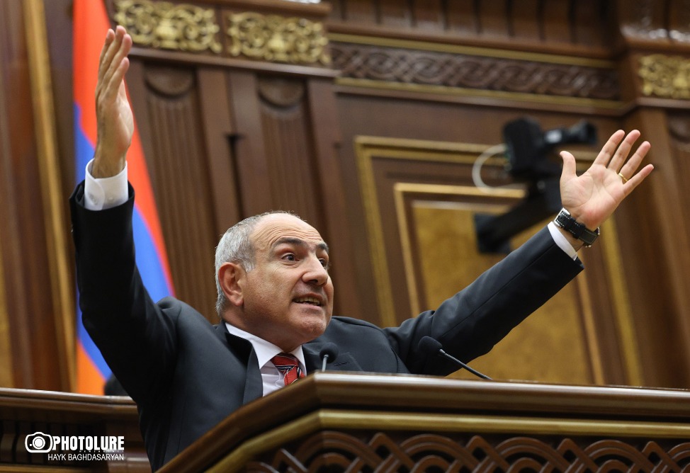Пашинян призвал несогласных с результатами выборов выйти на площади