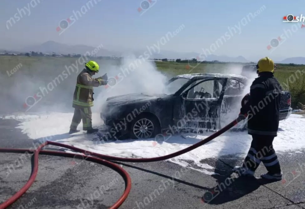 Արարատի մարզում ընթացքի ժամանակ Mercedes-ում հրդեհ է բռնկվել
