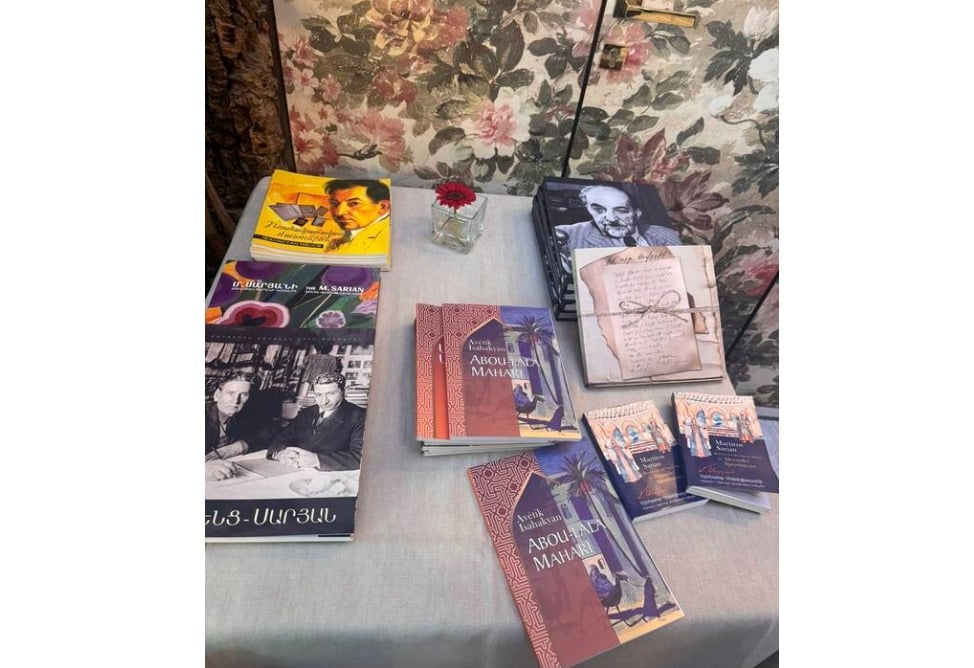 Аветик Исаакян, Венеция