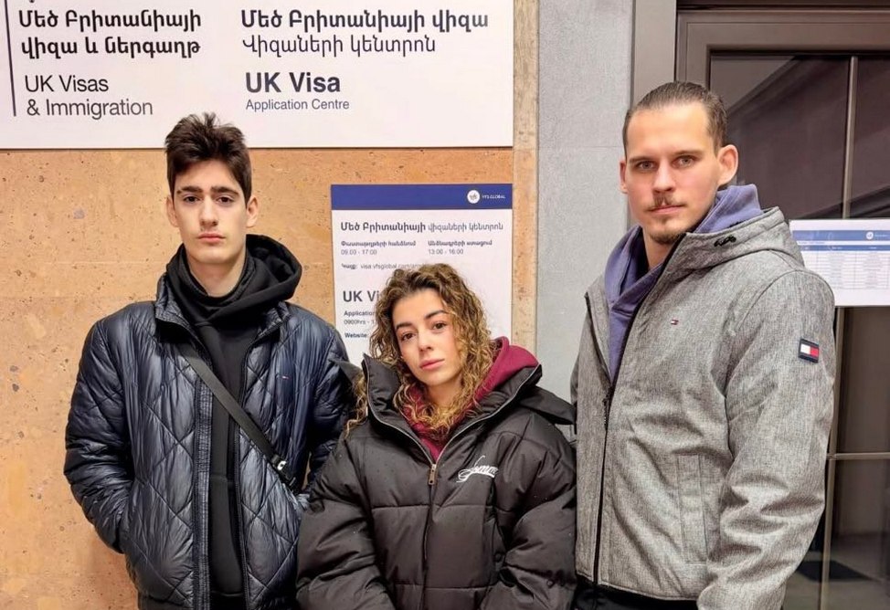 Армянские фигуристы остались без ЧЕ: Федерация заявила о задержке с визами в посольстве Великобритании